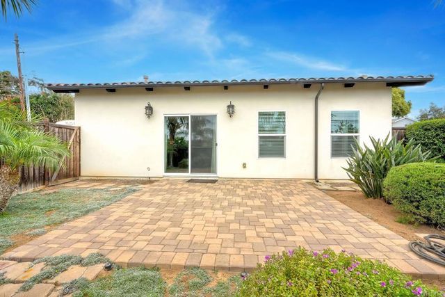 1007 Eolus Avenue, Encinitas, CA 92024