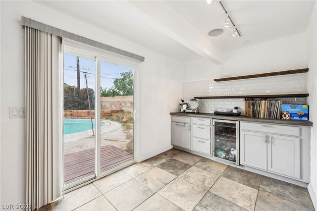 3709 Sunrise Avenue, Las Vegas, NV 89110