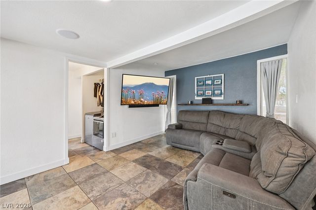 3709 Sunrise Avenue, Las Vegas, NV 89110