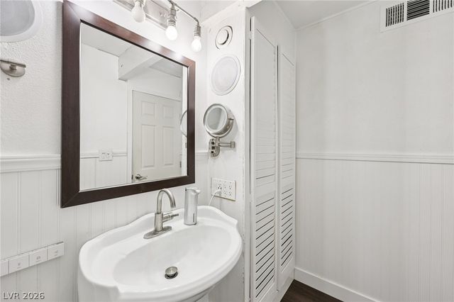 3709 Sunrise Avenue, Las Vegas, NV 89110