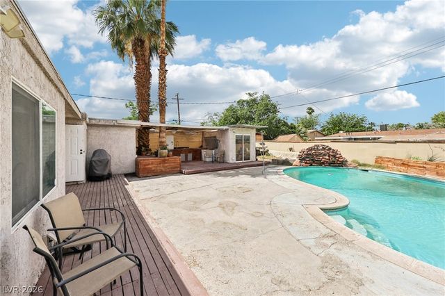 3709 Sunrise Avenue, Las Vegas, NV 89110