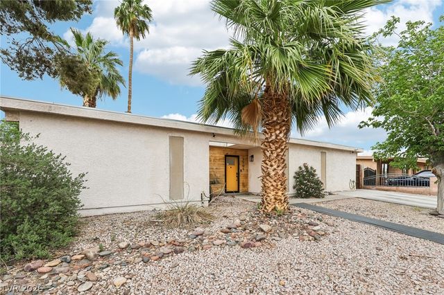 3709 Sunrise Avenue, Las Vegas, NV 89110