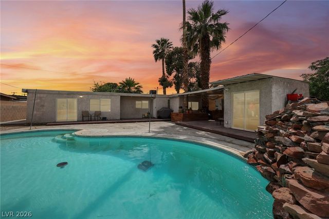 3709 Sunrise Avenue, Las Vegas, NV 89110