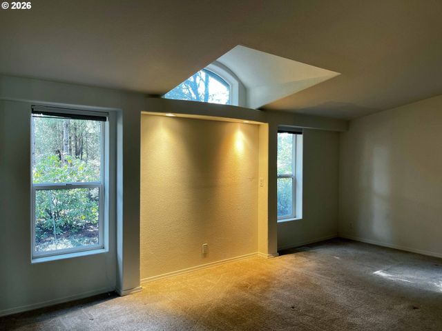 614 38TH Pl, Florence, OR 97439