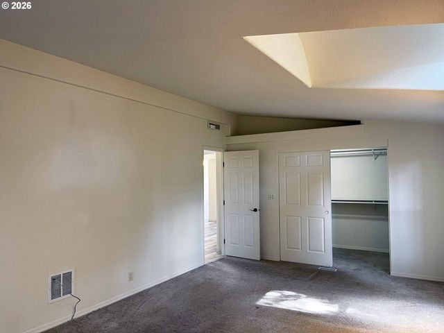 614 38TH Pl, Florence, OR 97439