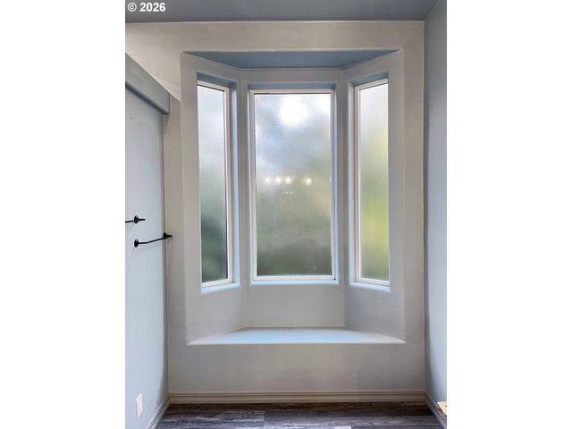 614 38TH Pl, Florence, OR 97439