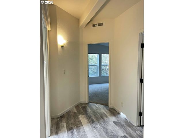 614 38TH Pl, Florence, OR 97439