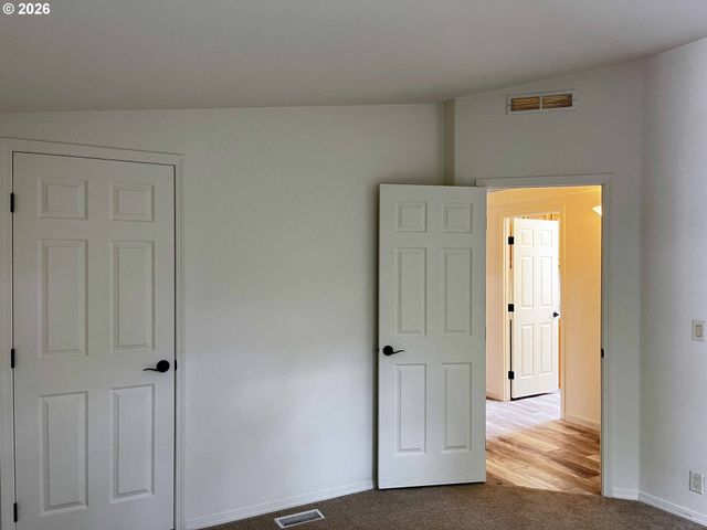 614 38TH Pl, Florence, OR 97439