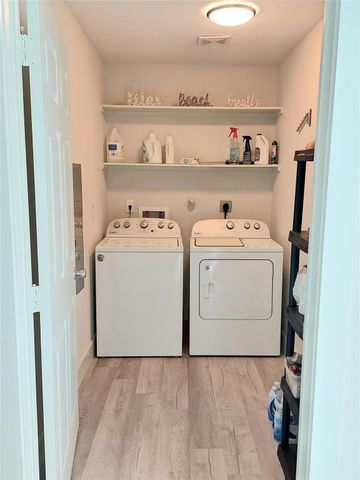 805 Nelson Avenue, Port Bolivar, TX 77650