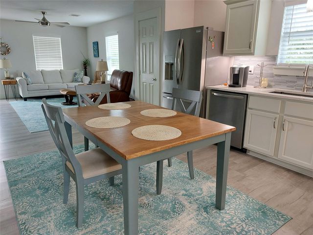 805 Nelson Avenue, Port Bolivar, TX 77650