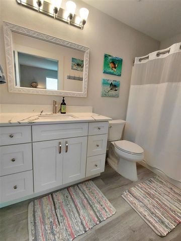 805 Nelson Avenue, Port Bolivar, TX 77650