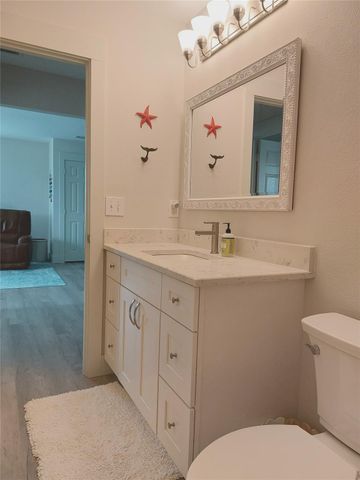 805 Nelson Avenue, Port Bolivar, TX 77650