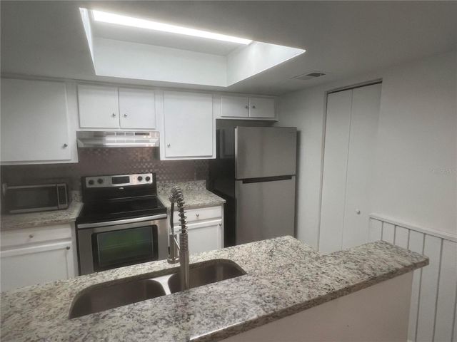 4303 SW 70TH TERRACE, Gainesville, FL 32608