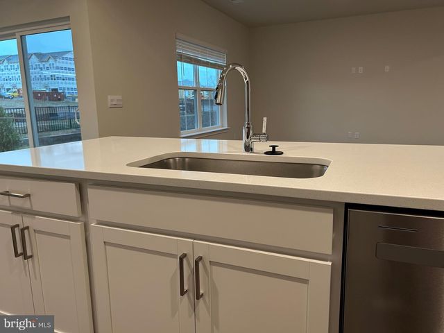 140 WAPPINGER TER, Winchester, VA 22602