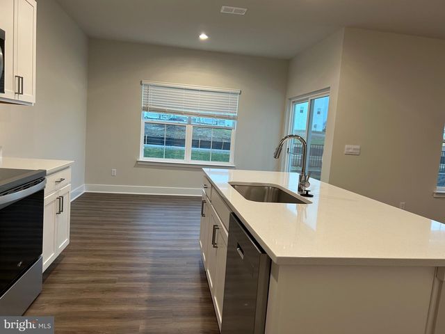 140 WAPPINGER TER, Winchester, VA 22602