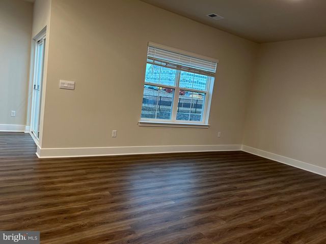 140 WAPPINGER TER, Winchester, VA 22602