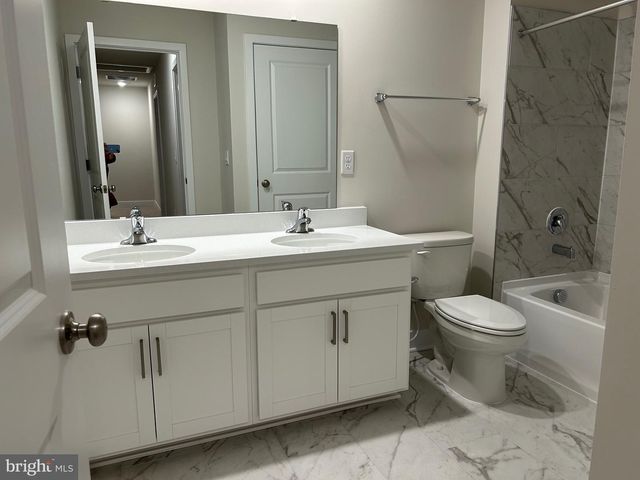 140 WAPPINGER TER, Winchester, VA 22602