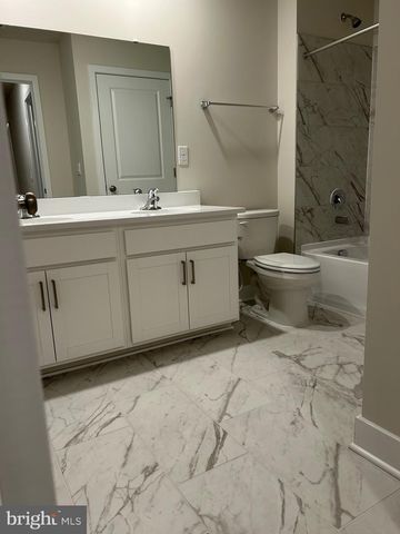 140 WAPPINGER TER, Winchester, VA 22602