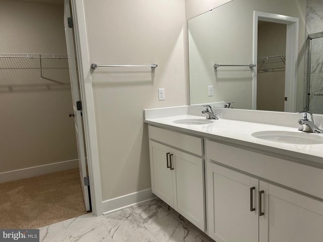 140 WAPPINGER TER, Winchester, VA 22602