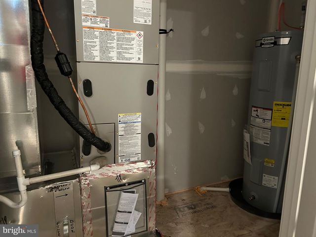 140 WAPPINGER TER, Winchester, VA 22602