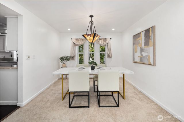 11114 SE 218th Place, Kent, WA 98031