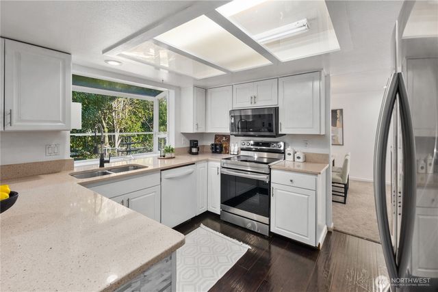 11114 SE 218th Place, Kent, WA 98031