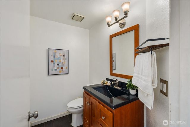 11114 SE 218th Place, Kent, WA 98031