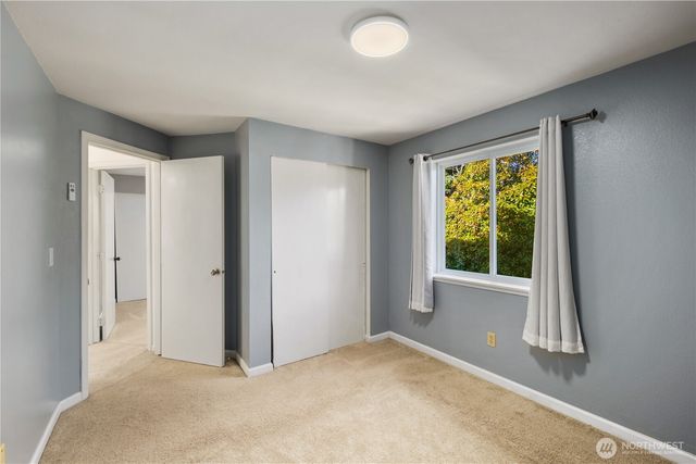 11114 SE 218th Place, Kent, WA 98031