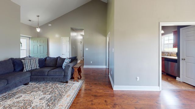 116 Cherry Grove Drive, Richlands, NC 28574