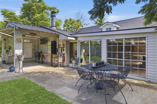 1606 Whispering Woods Drive, Lake Charles, LA 70633