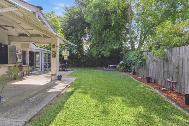 1606 Whispering Woods Drive, Lake Charles, LA 70633