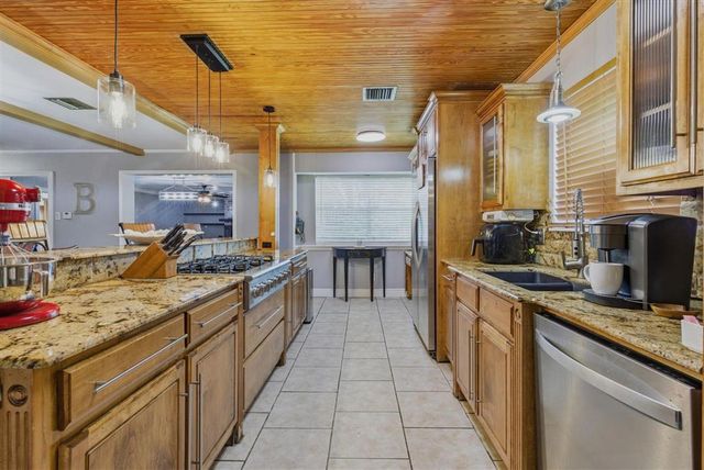 1606 Whispering Woods Drive, Lake Charles, LA 70633