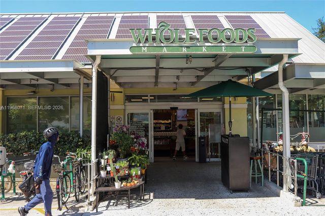 947 Lenox Ave 203, Miami Beach, FL 33139