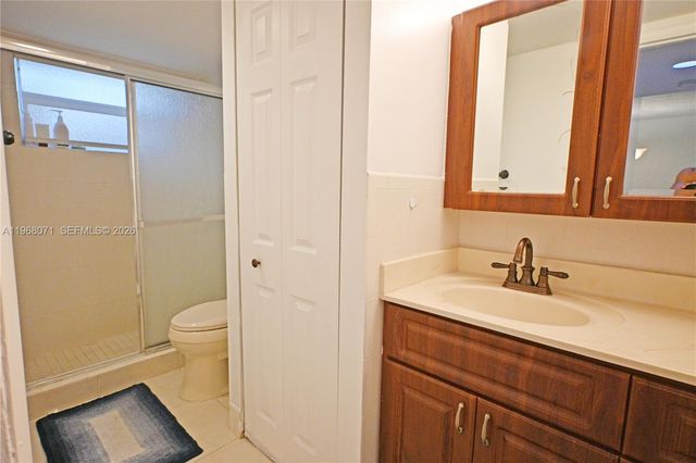 947 Lenox Ave 203, Miami Beach, FL 33139