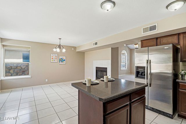 12577 BROAD AUTUMN Court, El Paso, TX 79928