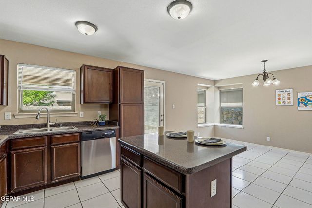 12577 BROAD AUTUMN Court, El Paso, TX 79928