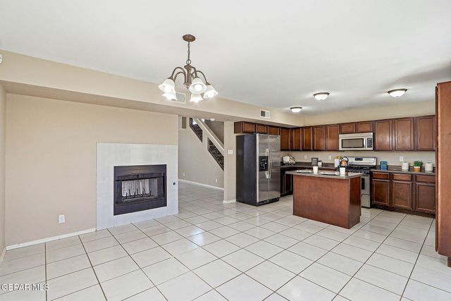 12577 BROAD AUTUMN Court, El Paso, TX 79928