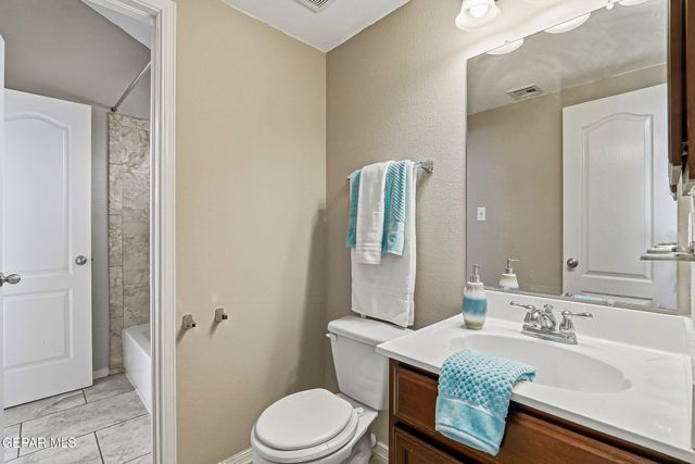 12577 BROAD AUTUMN Court, El Paso, TX 79928