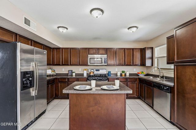 12577 BROAD AUTUMN Court, El Paso, TX 79928