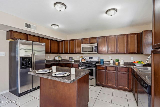12577 BROAD AUTUMN Court, El Paso, TX 79928