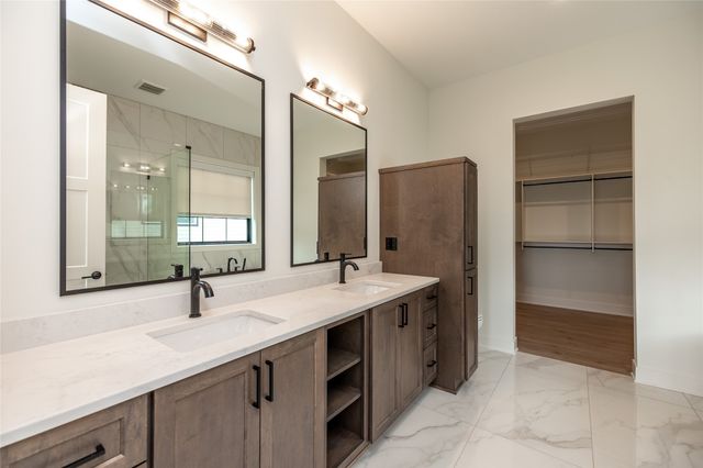 108 Iron Drive, Huxley, IA 50124