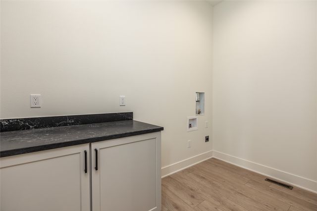 108 Iron Drive, Huxley, IA 50124