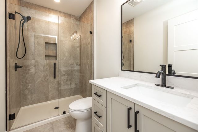108 Iron Drive, Huxley, IA 50124