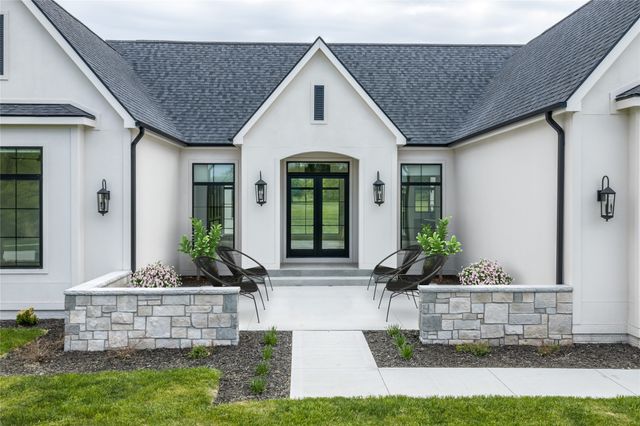 108 Iron Drive, Huxley, IA 50124