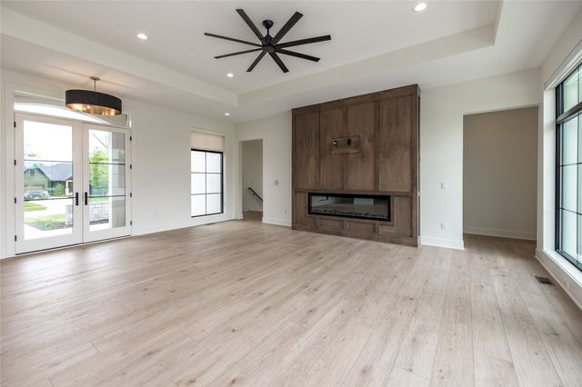 108 Iron Drive, Huxley, IA 50124