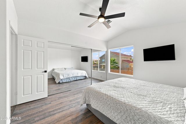 2914 E WINDSONG Drive, Phoenix, AZ 85048