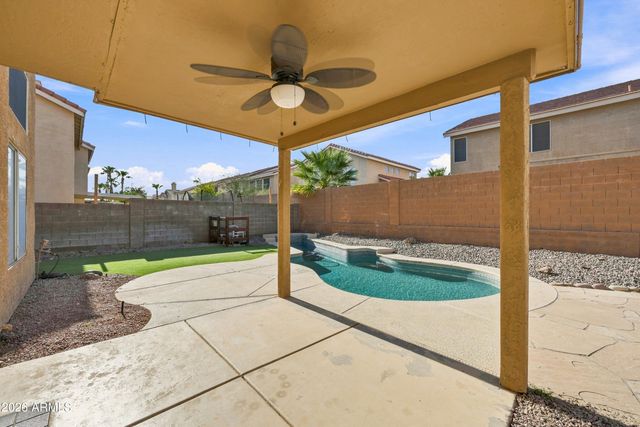 2914 E WINDSONG Drive, Phoenix, AZ 85048