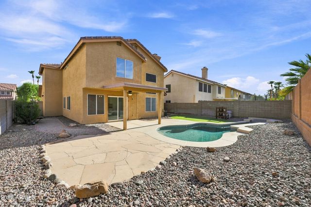 2914 E WINDSONG Drive, Phoenix, AZ 85048