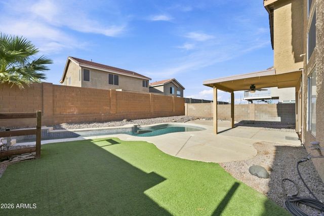 2914 E WINDSONG Drive, Phoenix, AZ 85048