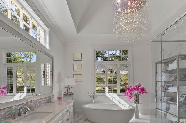 19229 Troon Ct, Baton Rouge, LA 70810